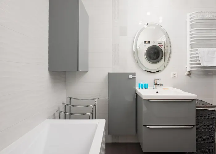 Krasinskiego Deluxe By Bookinghost *